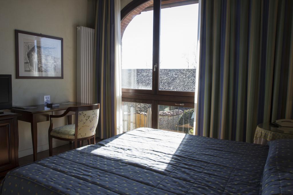 Tenuta La Cascinetta Buriasco Esterno foto